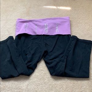 Victoria’s Secret PINK crop yoga leggings